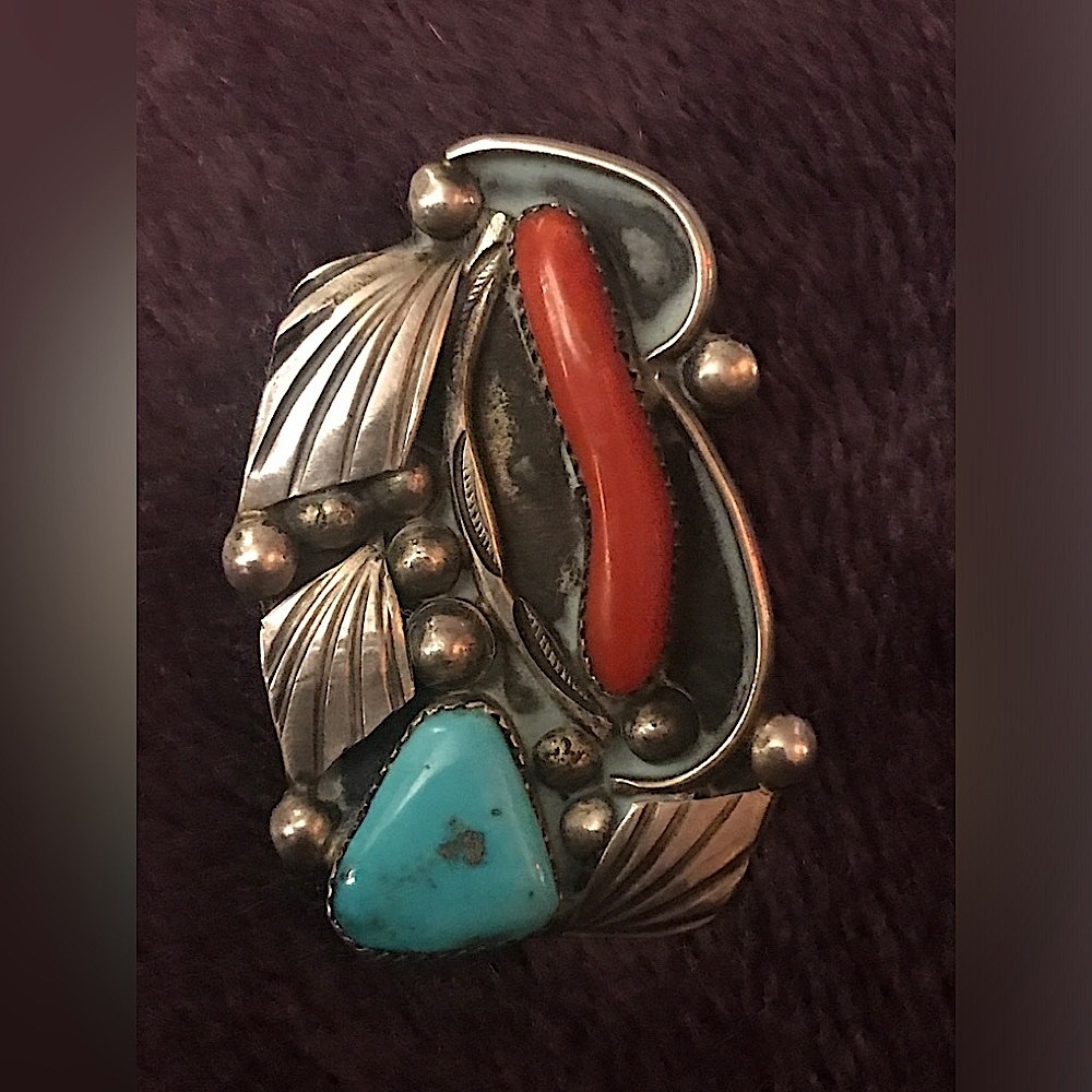 Huge Navajo Pendant Brooch 18.75 grams 1 1/2" x 2"